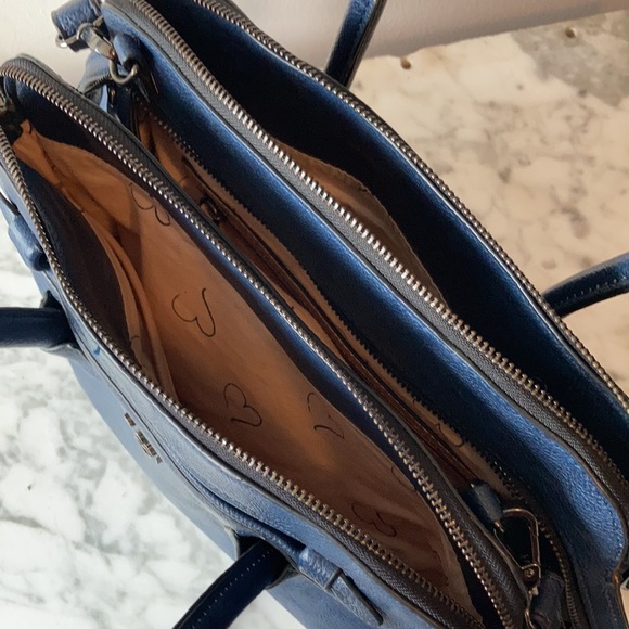 Navy BACI handled purse - Picture 3 of 4